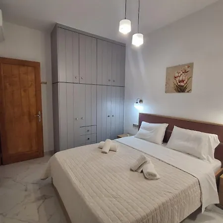 Διαμέρισμα Manolas Sunset View *